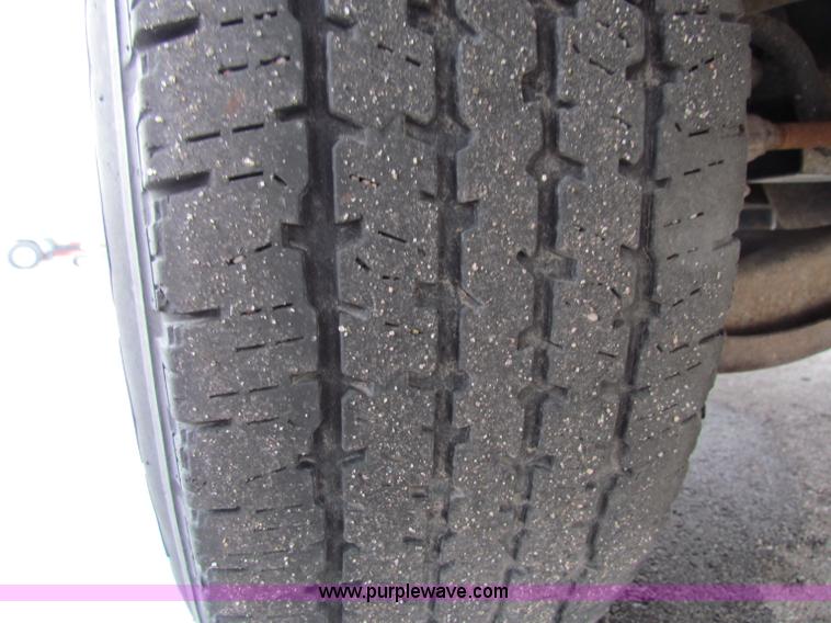 image for item B7069 2001 Dodge Ram 1500 pickup truck