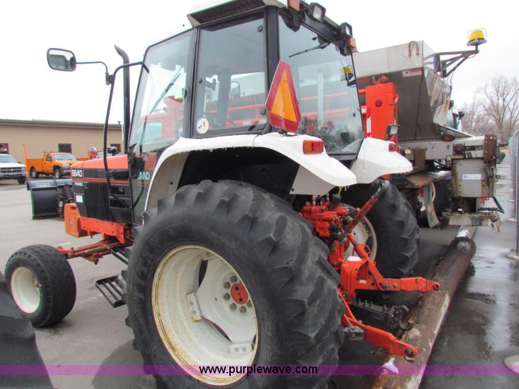 image for item B7076 1997 New Holland 6640SL tractor