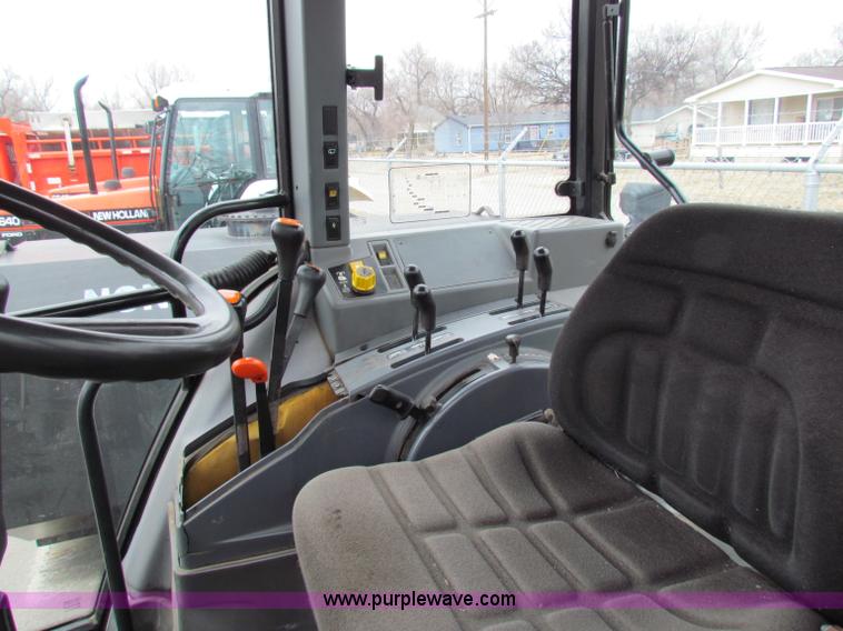 image for item B7078 1997 New Holland 6640SL tractor