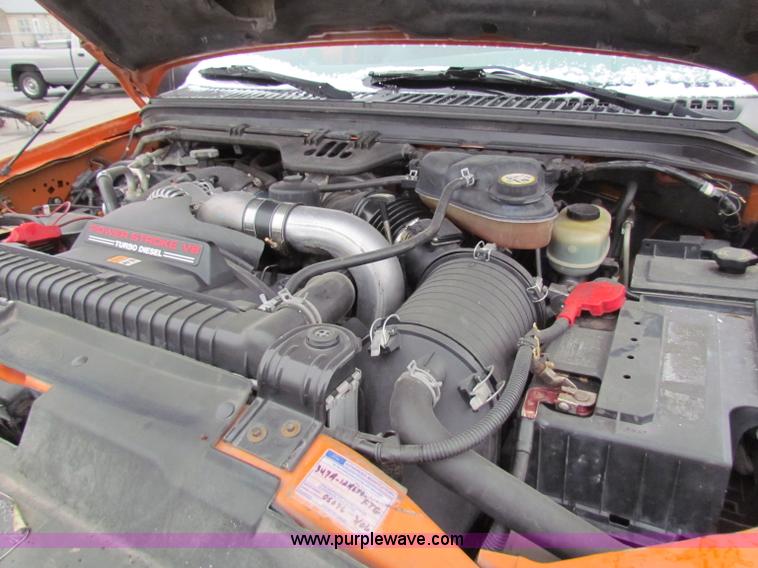 image for item B7084 2003 Ford F250 XL pickup truck