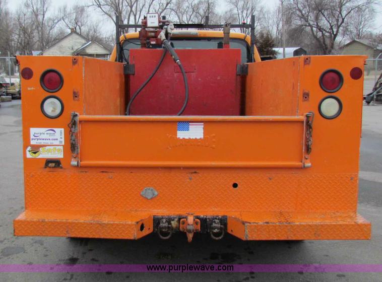 image for item B7085 2001 Dodge Ram 2500 pickup truck