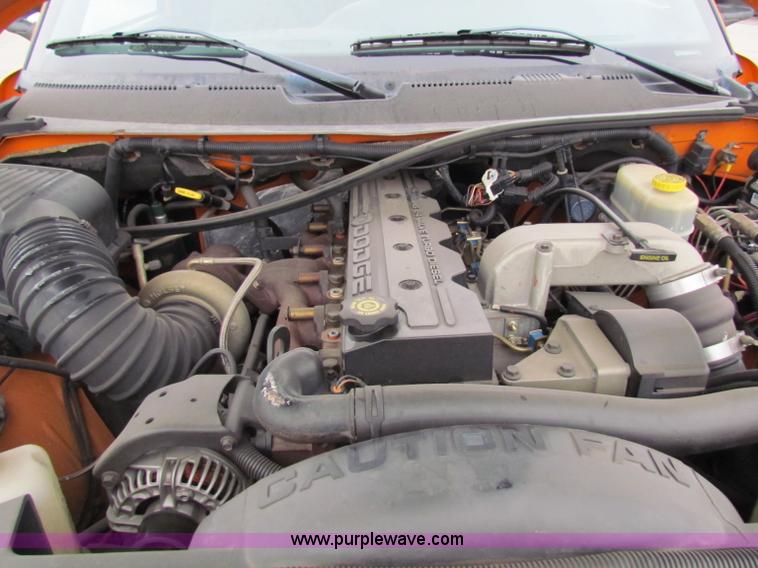 image for item B7085 2001 Dodge Ram 2500 pickup truck