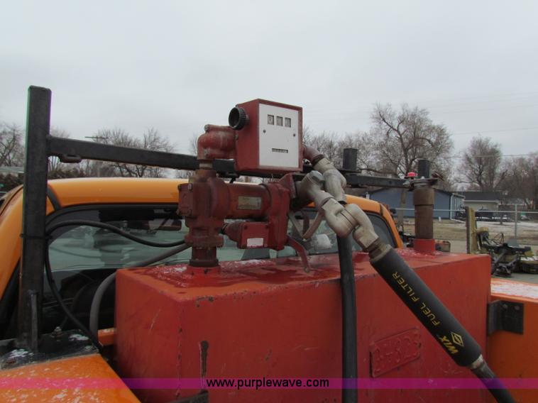 image for item B7085 2001 Dodge Ram 2500 pickup truck