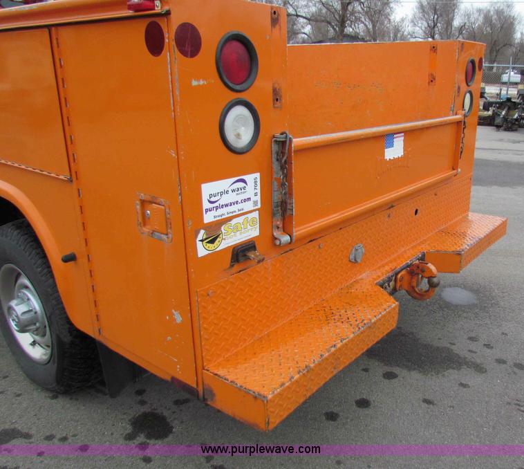image for item B7085 2001 Dodge Ram 2500 pickup truck