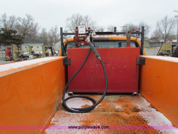 image for item B7085 2001 Dodge Ram 2500 pickup truck