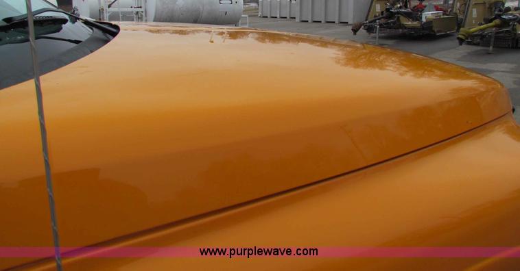 image for item B7085 2001 Dodge Ram 2500 pickup truck