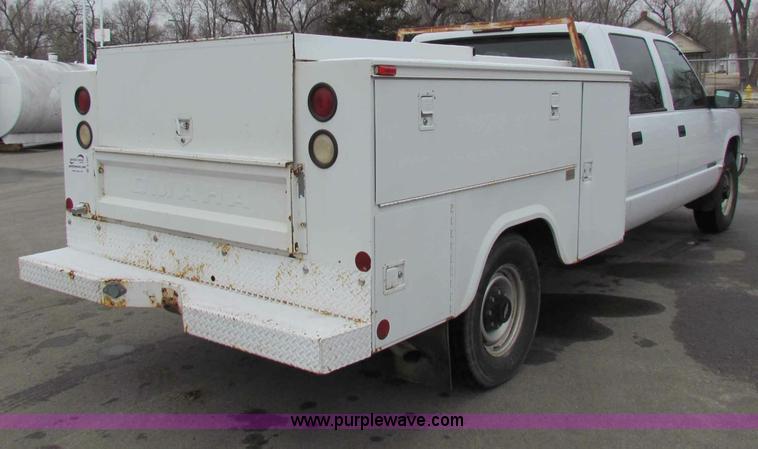 image for item B7087 1996 Chevrolet C3500 crew cab pickup truck
