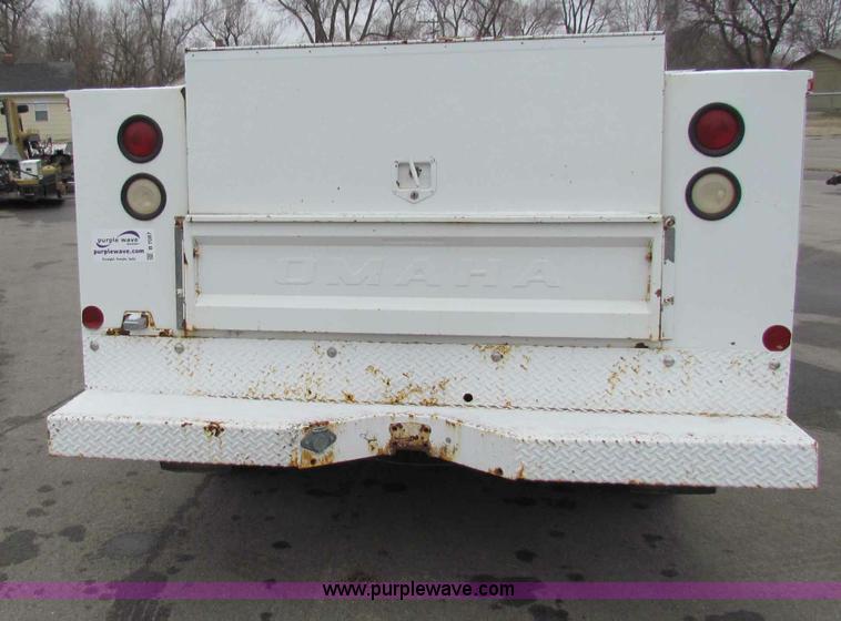 image for item B7087 1996 Chevrolet C3500 crew cab pickup truck