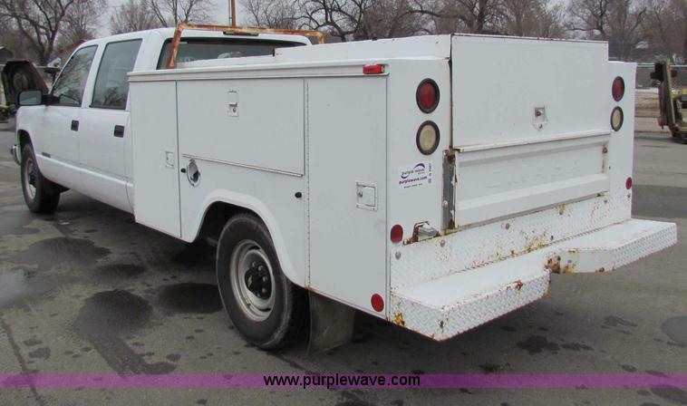 image for item B7087 1996 Chevrolet C3500 crew cab pickup truck