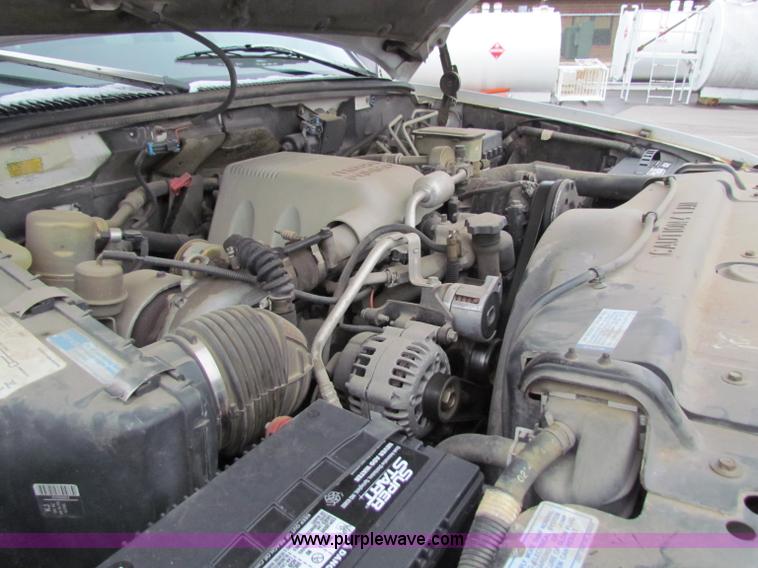 image for item B7087 1996 Chevrolet C3500 crew cab pickup truck