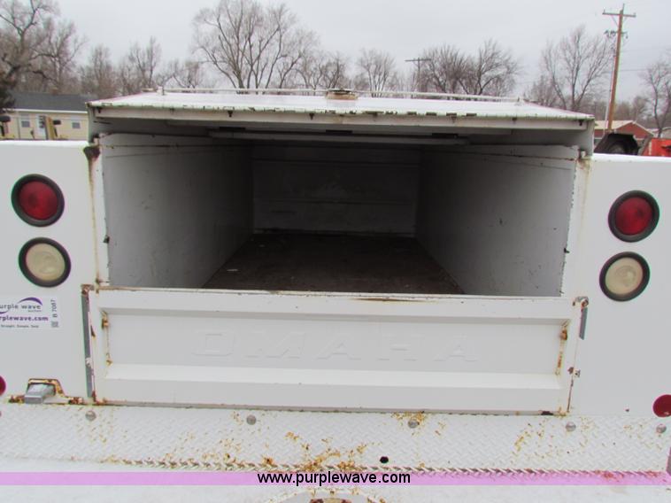 image for item B7087 1996 Chevrolet C3500 crew cab pickup truck