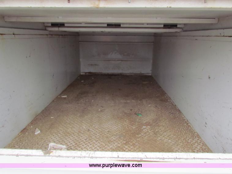 image for item B7087 1996 Chevrolet C3500 crew cab pickup truck