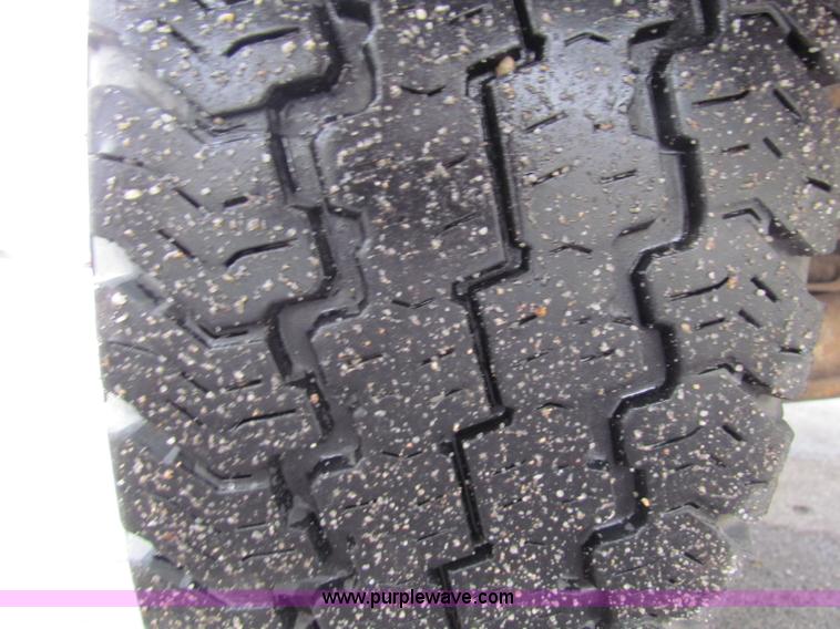 image for item B7087 1996 Chevrolet C3500 crew cab pickup truck