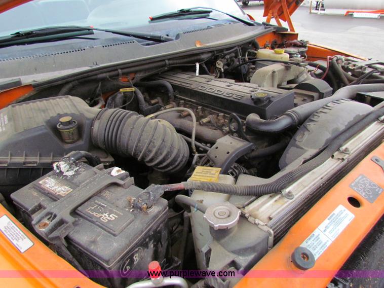 image for item B7091 2001 Dodge Ram 2500HD pickup truck