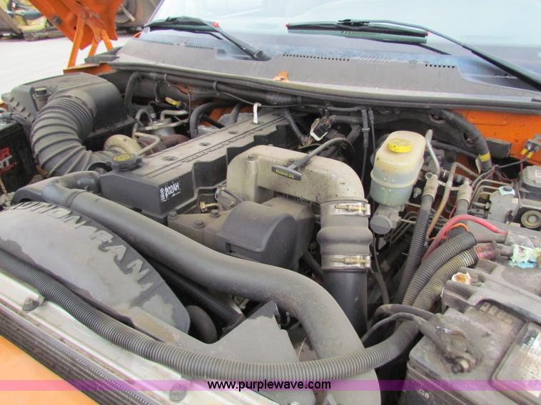 image for item B7091 2001 Dodge Ram 2500HD pickup truck
