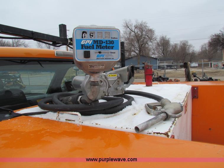 image for item B7091 2001 Dodge Ram 2500HD pickup truck