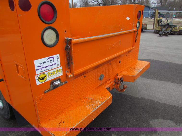 image for item B7091 2001 Dodge Ram 2500HD pickup truck