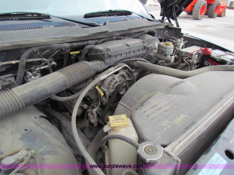 image for item B7097 2001 Dodge Ram 1500 pickup truck