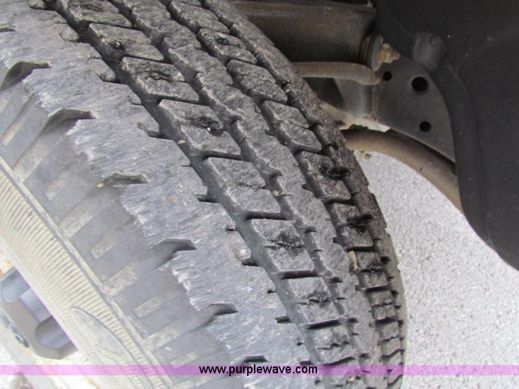 image for item B7097 2001 Dodge Ram 1500 pickup truck