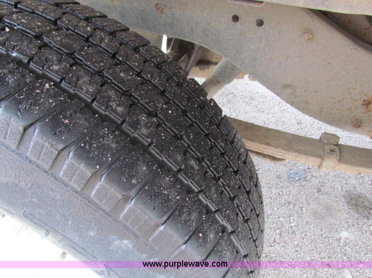 image for item B7098 2001 Dodge Ram 1500 pickup truck