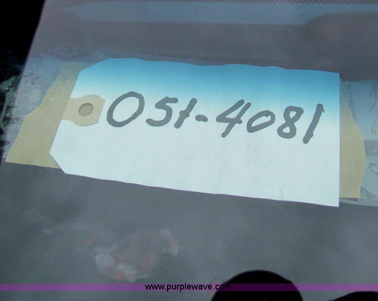 image for item B7098 2001 Dodge Ram 1500 pickup truck