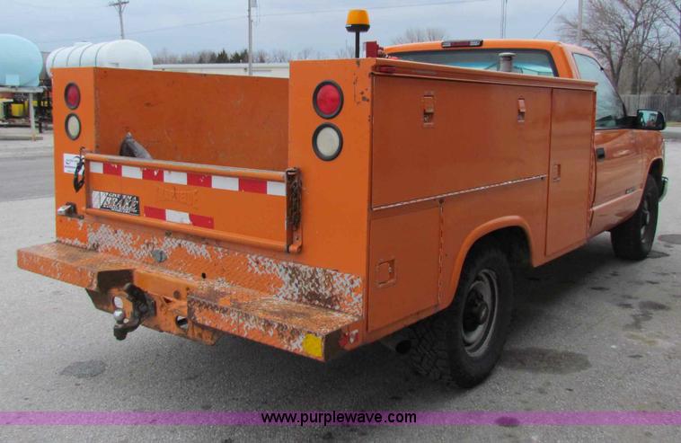 image for item B7099 1998 Chevrolet C2500 pickup truck