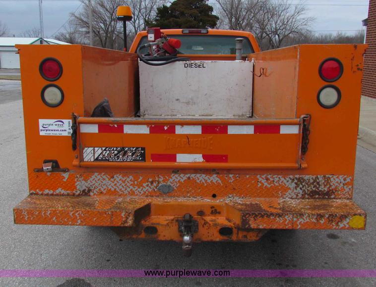 image for item B7099 1998 Chevrolet C2500 pickup truck