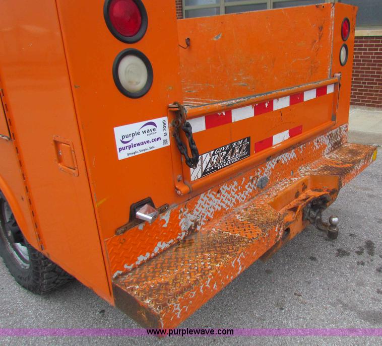 image for item B7099 1998 Chevrolet C2500 pickup truck