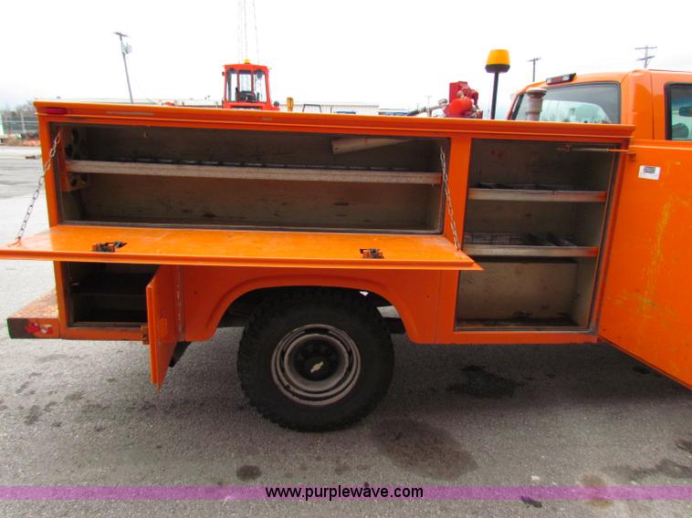 image for item B7099 1998 Chevrolet C2500 pickup truck