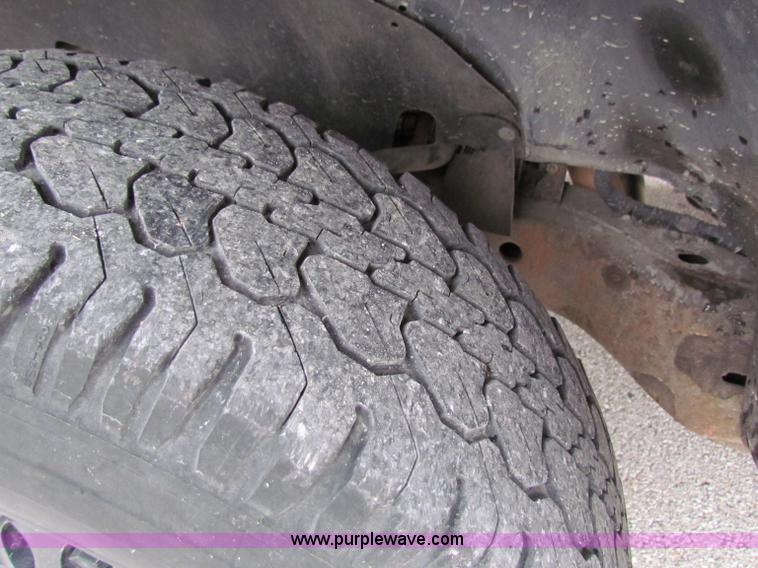 image for item B7099 1998 Chevrolet C2500 pickup truck