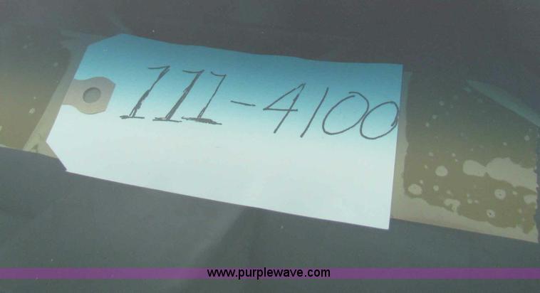 image for item B7100 2001 Dodge Ram 2500 pickup truck