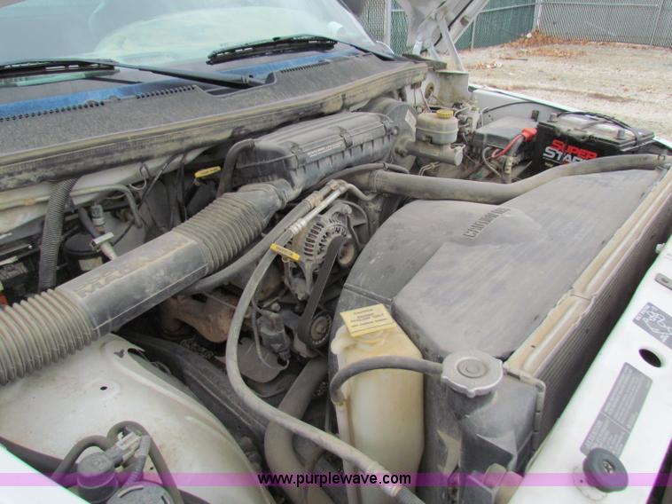 image for item B7102 2001 Dodge Ram 1500 pickup truck