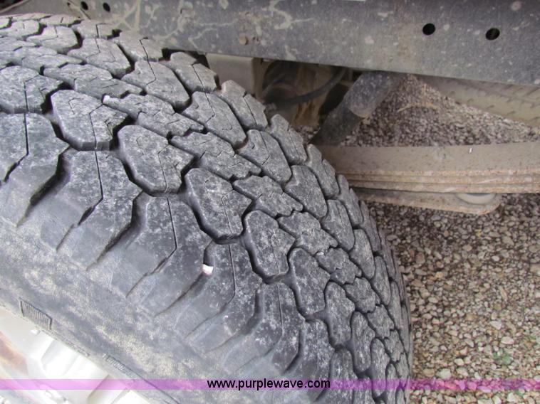 image for item B7102 2001 Dodge Ram 1500 pickup truck