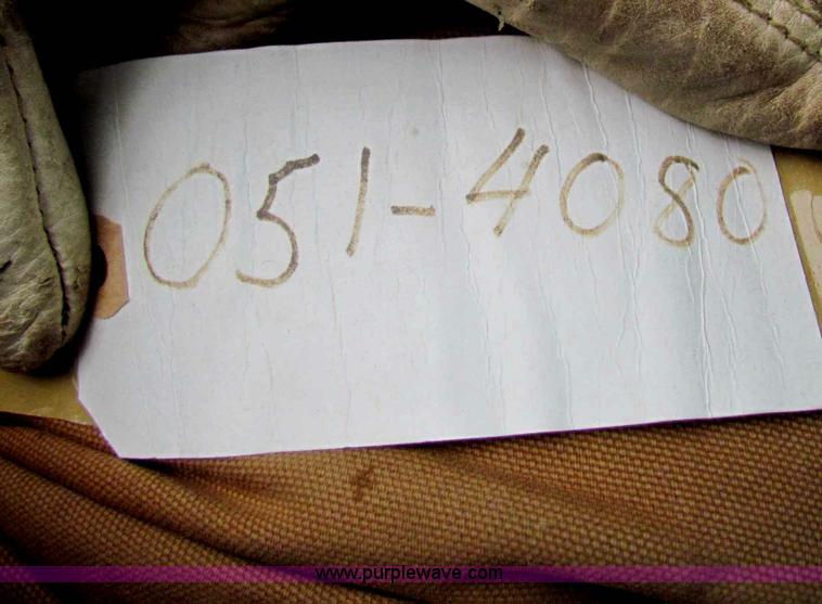 image for item B7102 2001 Dodge Ram 1500 pickup truck