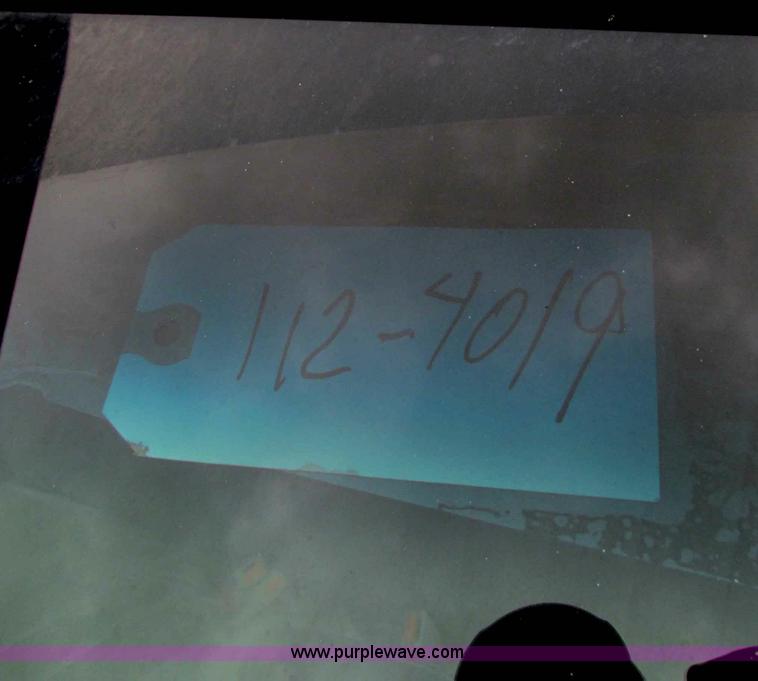 image for item B7106 1999 Chevrolet C2500 pickup truck