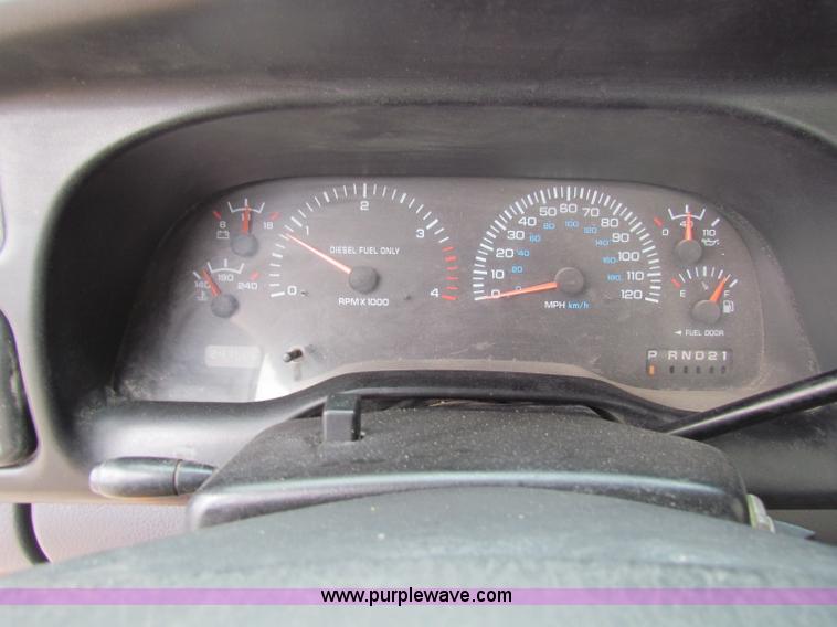 image for item B7107 2001 Dodge Ram 2500 pickup truck