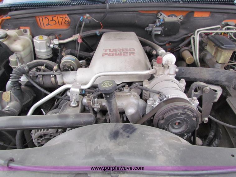 image for item B7113 1998 Chevrolet C2500 pickup truck