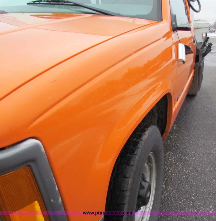 image for item B7113 1998 Chevrolet C2500 pickup truck