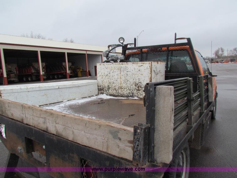 image for item B7113 1998 Chevrolet C2500 pickup truck