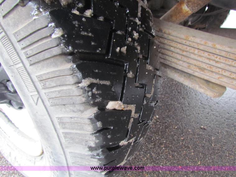 image for item B7113 1998 Chevrolet C2500 pickup truck