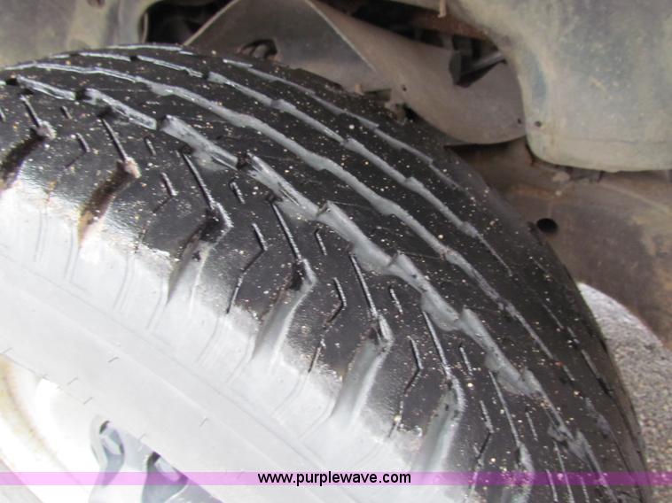 image for item B7113 1998 Chevrolet C2500 pickup truck