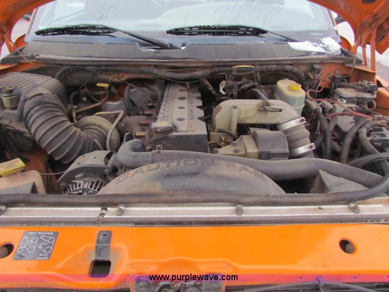 image for item B7119 2001 Dodge Ram 2500 pickup truck