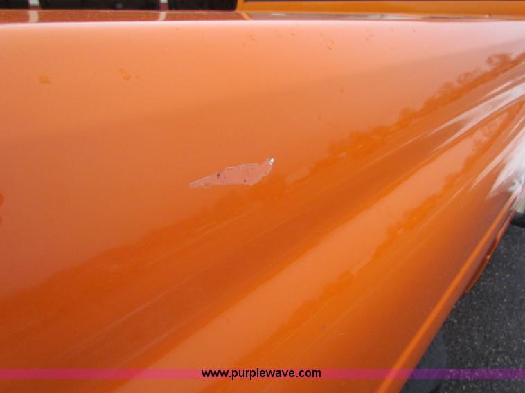 image for item B7119 2001 Dodge Ram 2500 pickup truck