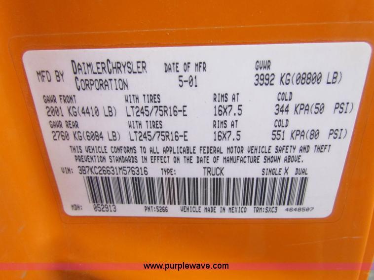 image for item B7122 2001 Dodge Ram 2500 pickup truck