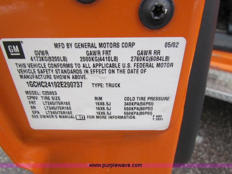 image for item B7123 2002 Chevrolet Silverado 2500HD pickup truck