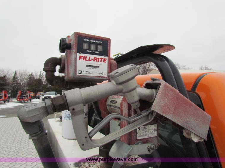 image for item B7123 2002 Chevrolet Silverado 2500HD pickup truck