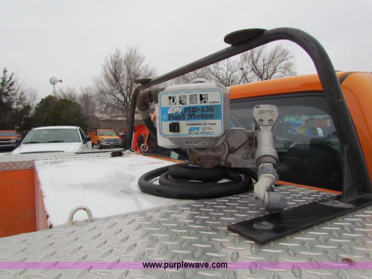 image for item B7125 2001 Dodge Ram 2500 pickup truck