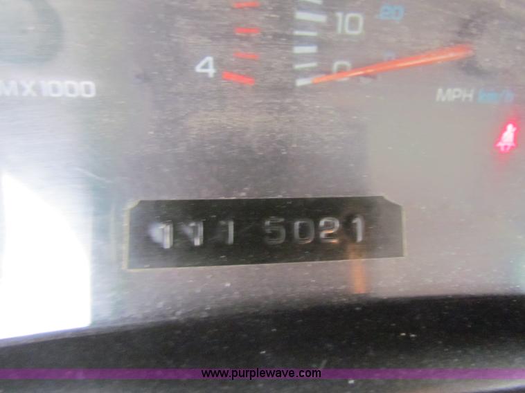image for item B7125 2001 Dodge Ram 2500 pickup truck