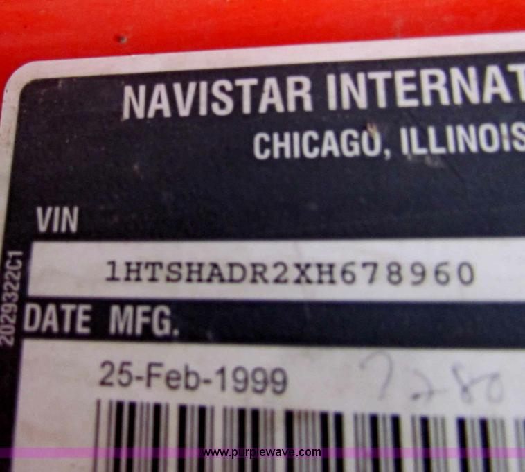 image for item B7127 1999 International 4900 tandem axle dump truck