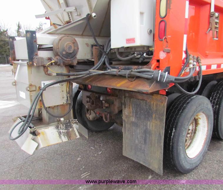 image for item B7128 1999 International 4900 tandem axle dump truck